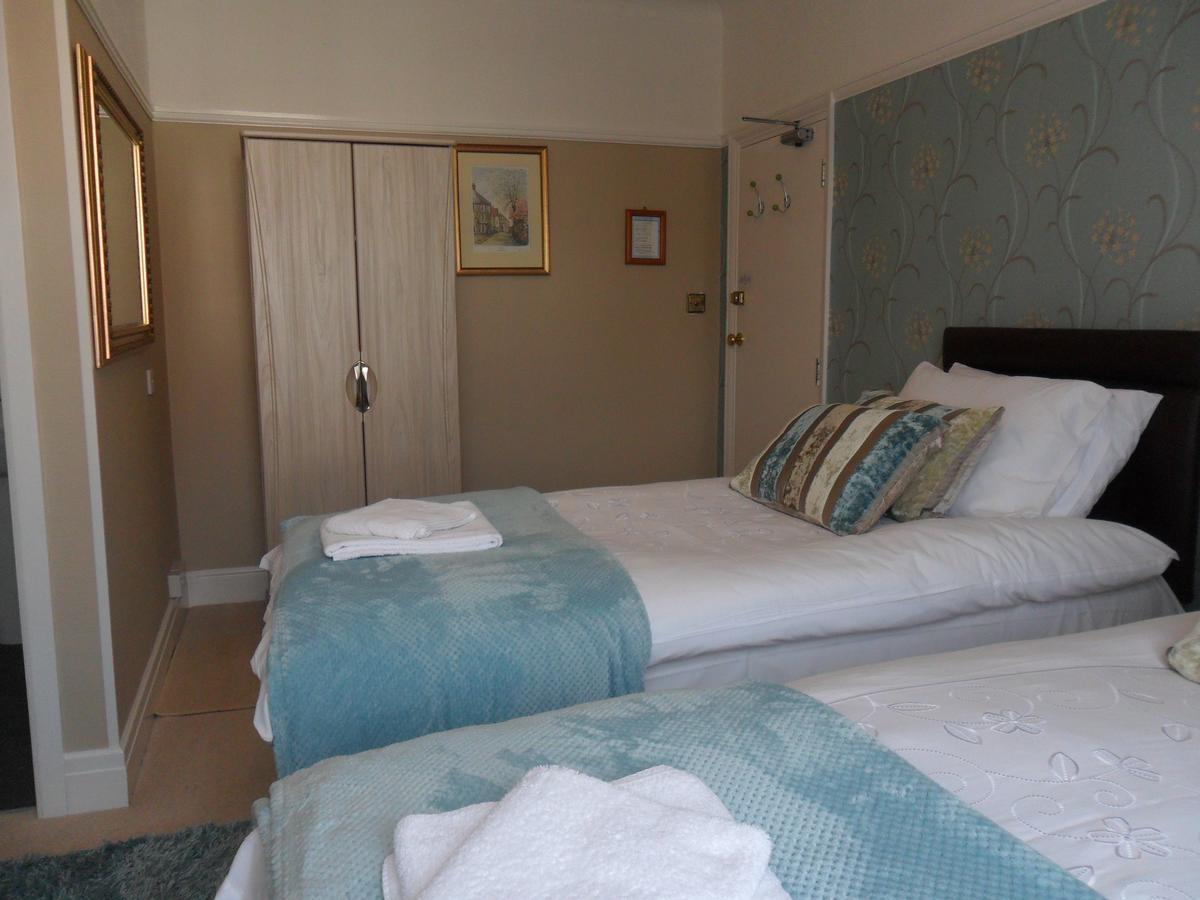 Cleave Court Guest House ランディドノー エクステリア 写真