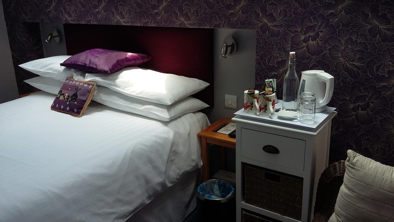 Cleave Court Guest House ランディドノー エクステリア 写真