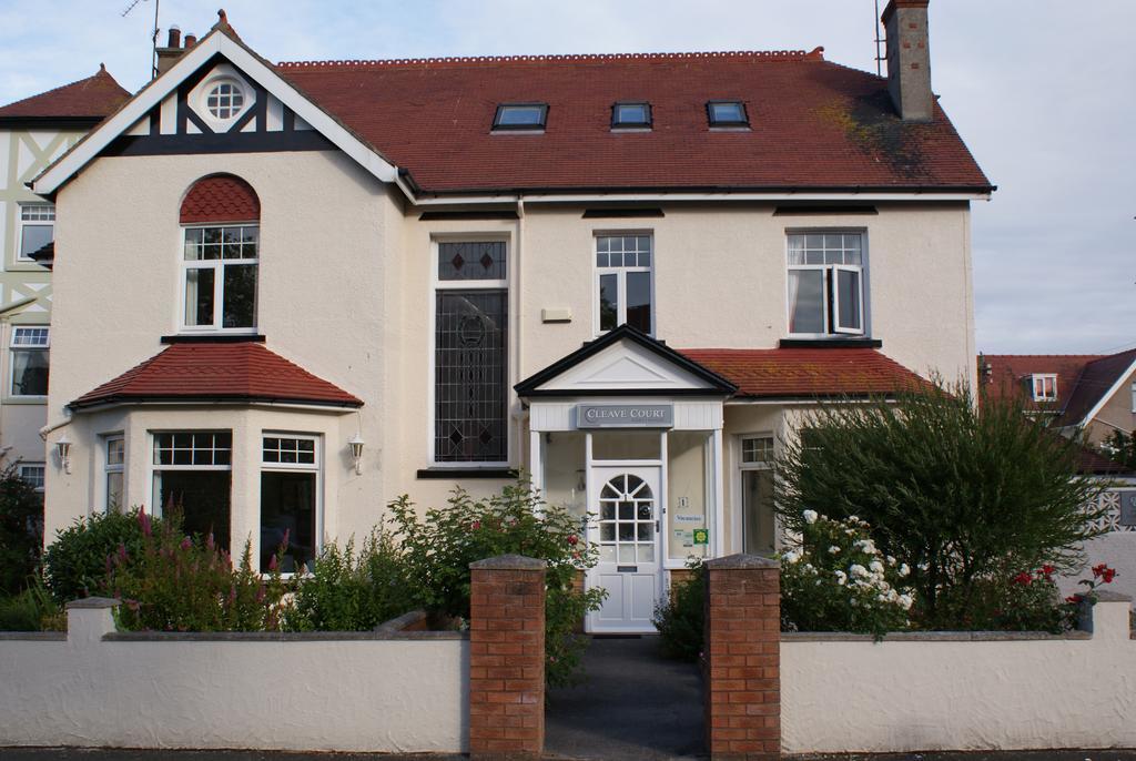 Cleave Court Guest House ランディドノー エクステリア 写真